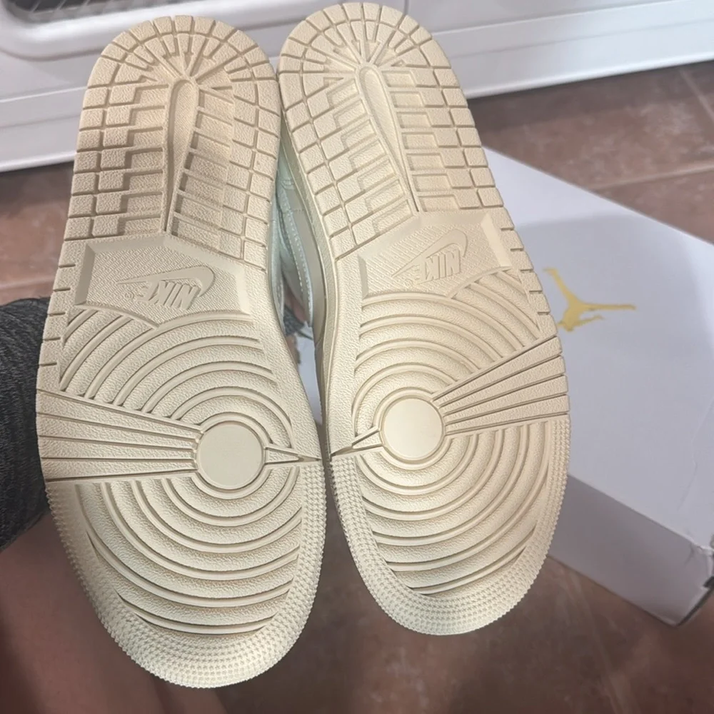 Air Jordans in Cream and Tan - Picture 4 of 5